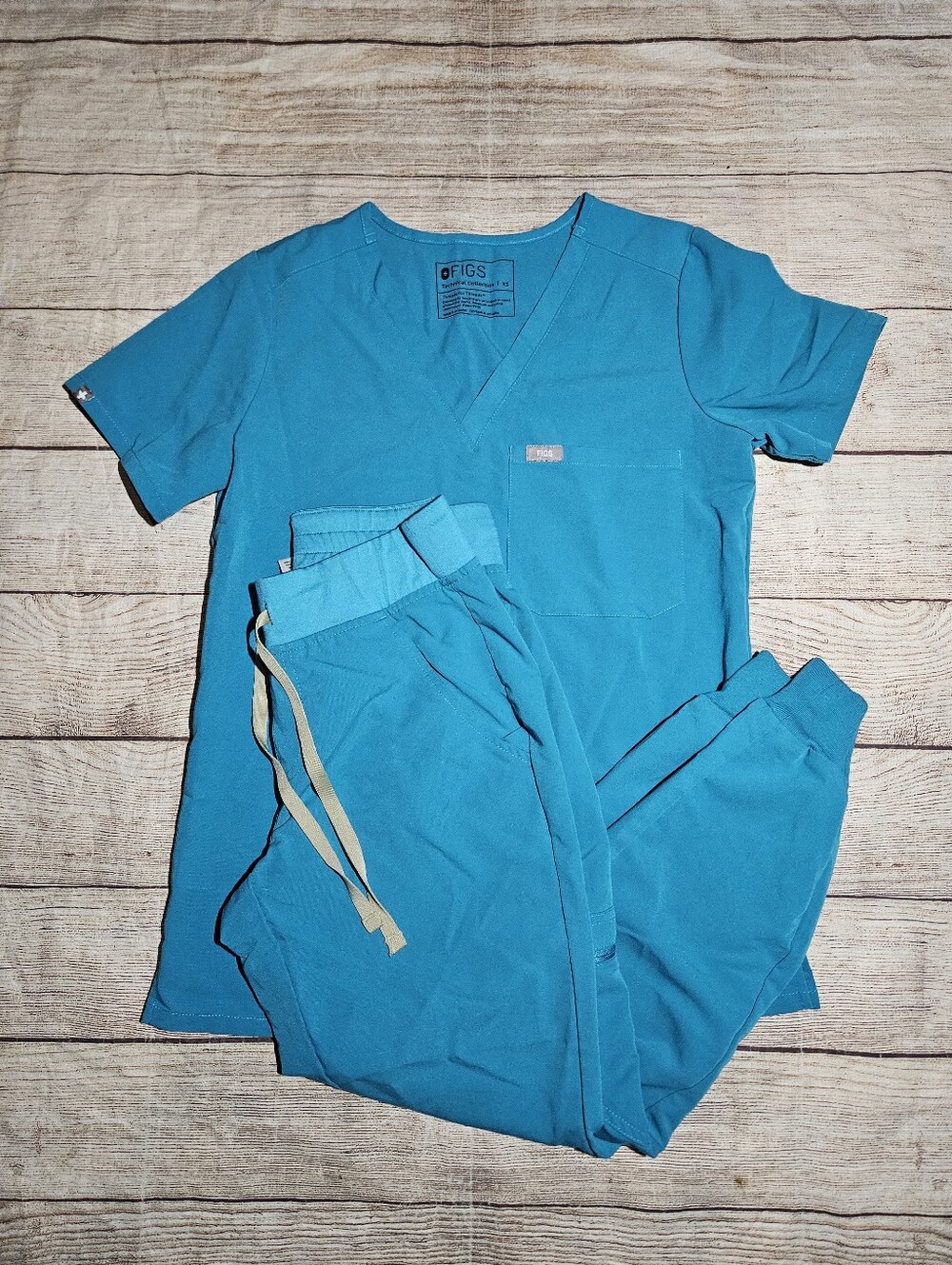 Figs Teal Zamora Jogger Pants And One Pocket Catarina Top Scrub Set
